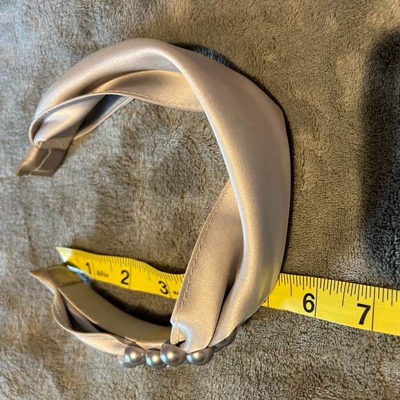 Cara New York grey headband with rhinestone and pearls - Picture 5 of 6